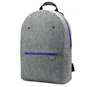M.R.K.T. Jerry Backpack Elephant Grey
By M.R.K.T. Minimalist Lagenlook Utility